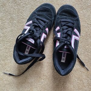 Rare Vintage Black and Pink chunky Van's Skate Shoe!